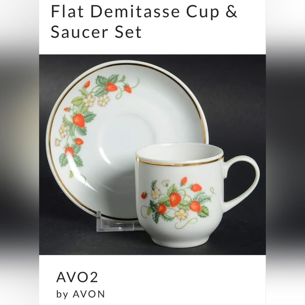 1978 Avon🍓Strawberries🍓 24K Gold Trim Demitasse Cup & Saucer Set / Candle 🕯 - Picture 7 of 9